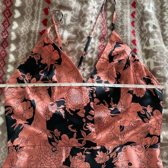 L’Atiste Maxi Dress - Picture 11 of 17